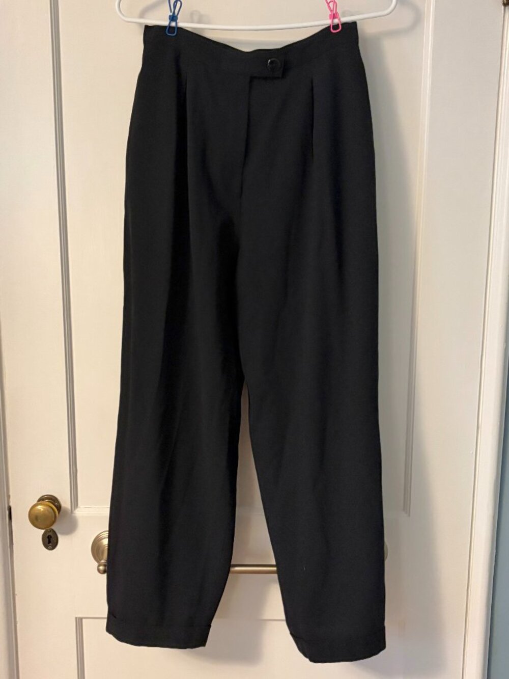 Gianni Sport VTG wool blend pleated tapered cigarette leg black pant high rise
